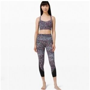 LULULEMON Wunder Under High-Rise Crop 23" Scallop Full-On Lux Size 2